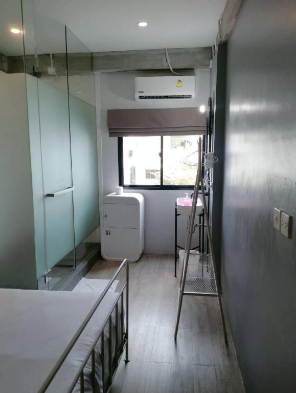 Bedspread Hostel - 12