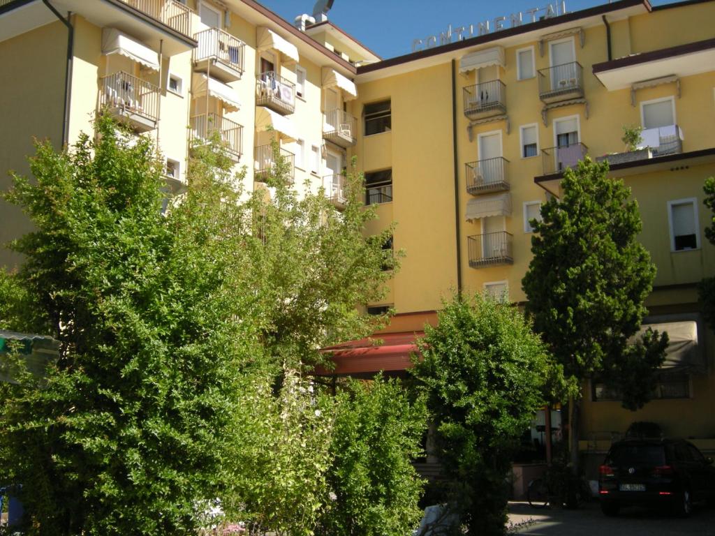 Budova, v ktorej sa hotel nachádza