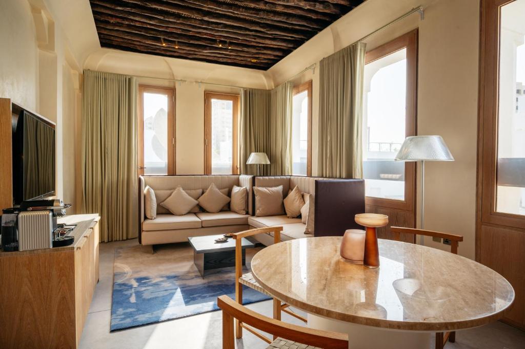 Area soggiorno di The Chedi Al Bait, Sharjah