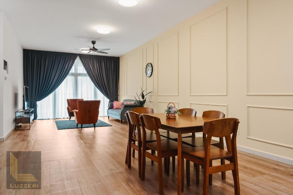 Legasi Kampung Baru Guesthouse - Suite Roi Supérieure