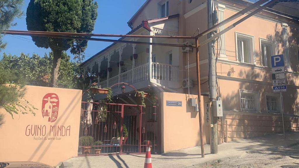 Budova, kde se hotel nachází