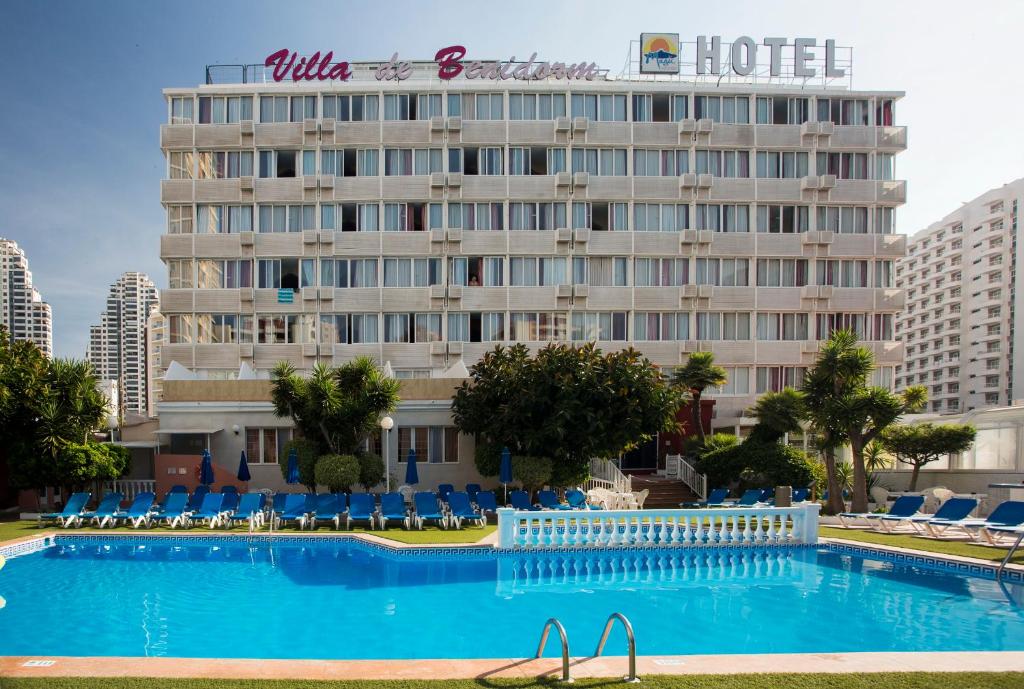 Bazén v ubytování Magic Villa de Benidorm nebo v jeho okolí
