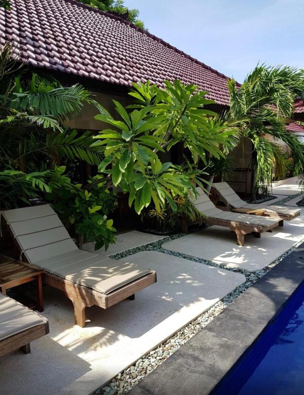 Zahrada ubytování Senang Villa Gili Air