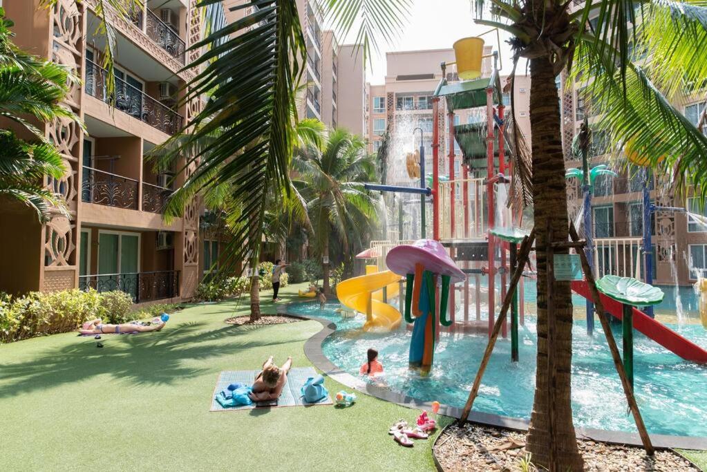 พื้นที่เล่นสำหรับเด็กของ Atlantis Condo Resort pattaya by LJ