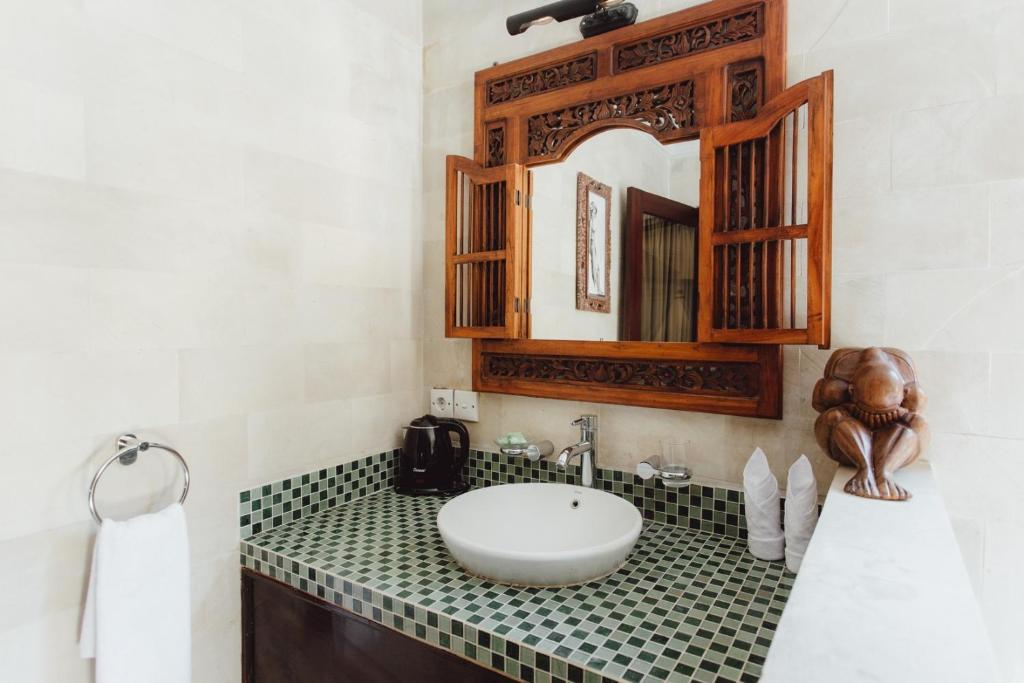 Kishi-Kishi ArtVilla - Double Room With Private Bathroom