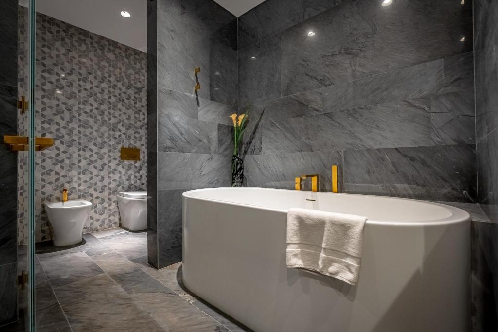 Daniels خیره کننده 2BR با نمای کامل دریا در پنج