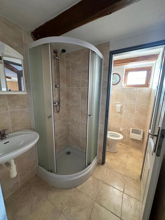Koupelna v ubytování Apartment Dehtáře