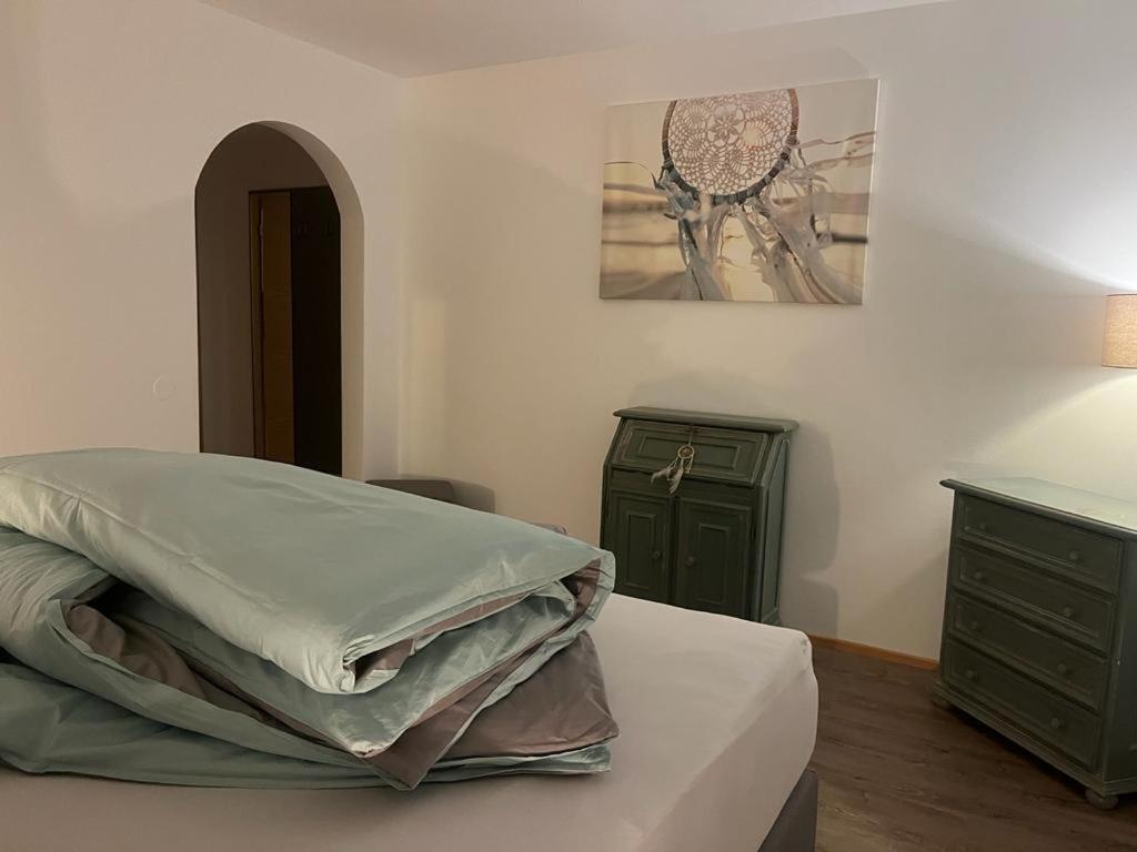 Postel nebo postele na pokoji v ubytování Ferienwohnung Defreggerhof