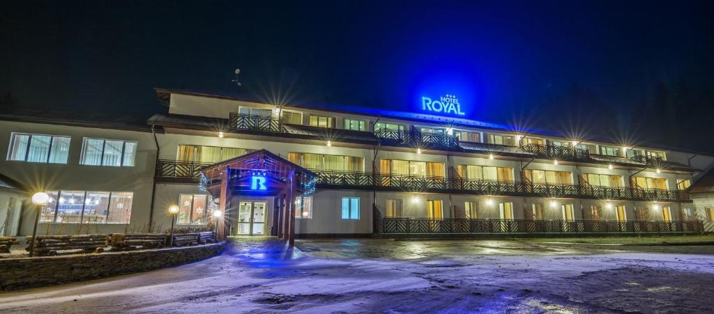 Πισίνα στο ή κοντά στο Hotel Royal Borovets