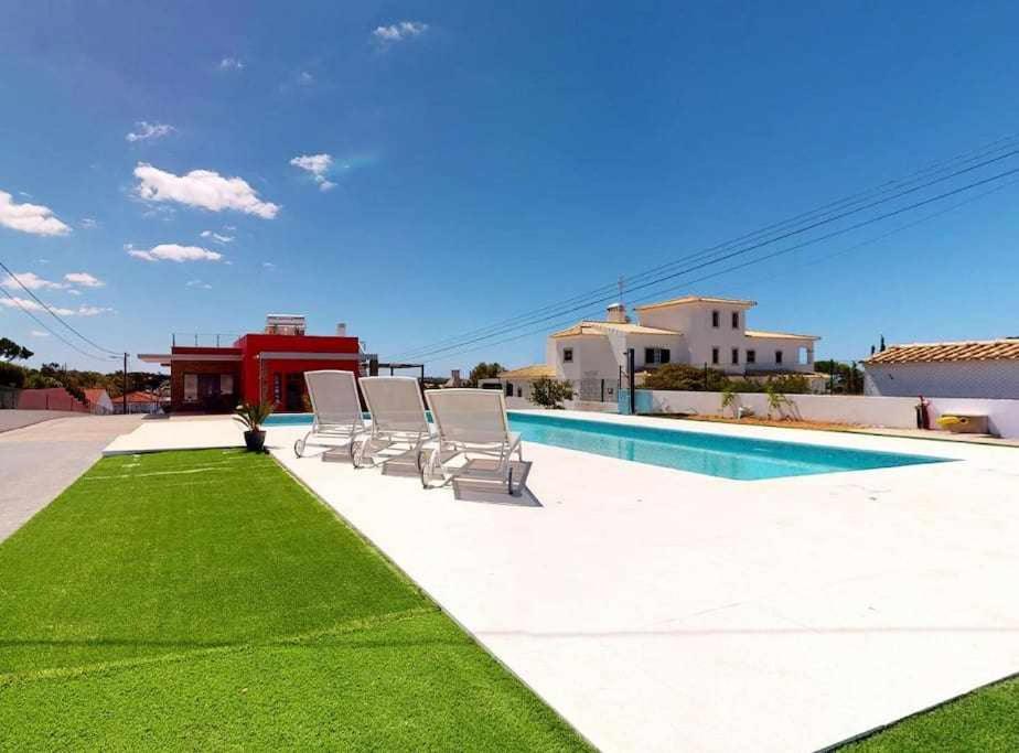 Villa Malmequer Quarteira by FHRAlgarve