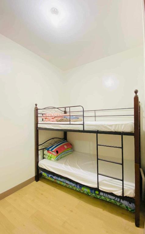 Gallery image of Benjamin’s Crib in Manila
