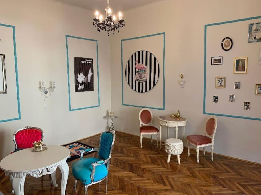 Barbie Baroque 1073 Budapest, Hernád utca kép - 1