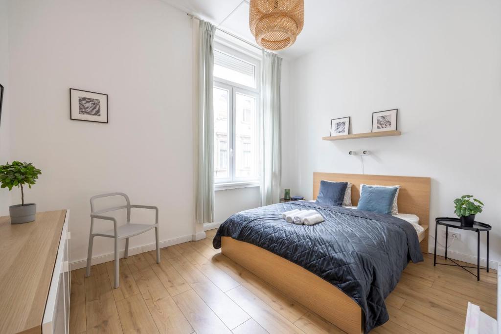 Central Grand Apartment with 5BEDRM 2BATHROOM 1074 Budapest, 40 Hársfa utca kép - 1