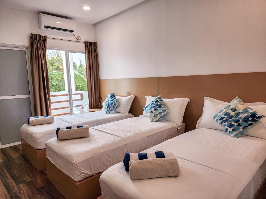 Raalhu Fonu Maldives - Triple Habitación Con Balcón