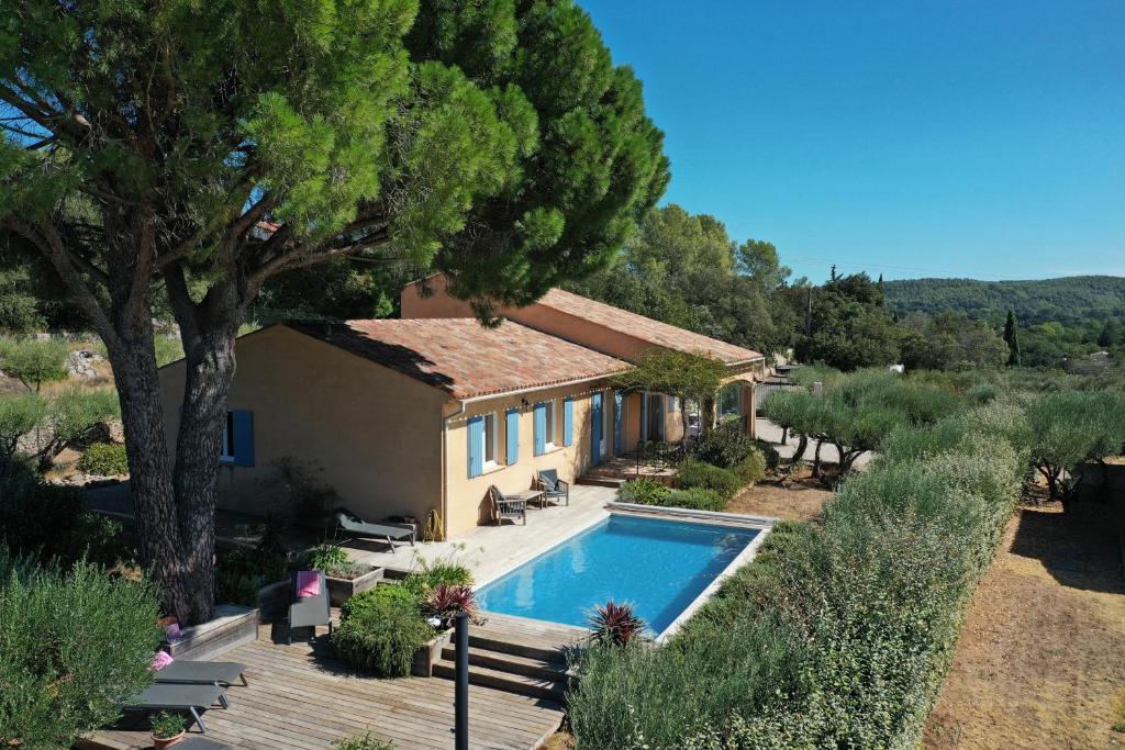 83ROURA Margaux