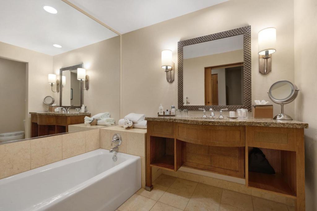 Koupelna v ubytování JW Marriott Tucson Starr Pass Resort