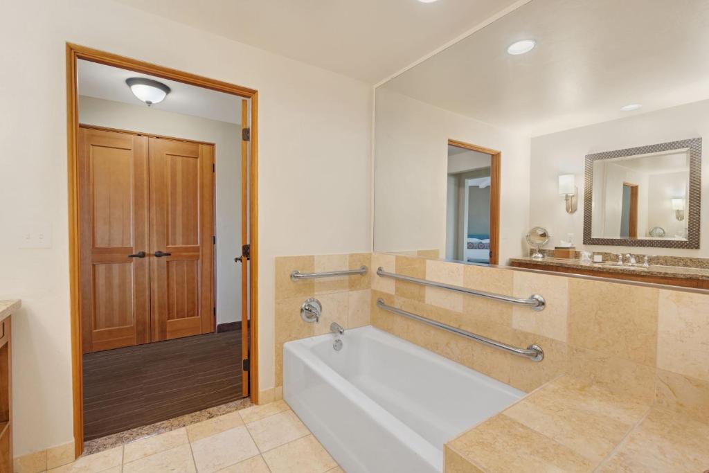 Koupelna v ubytování JW Marriott Tucson Starr Pass Resort