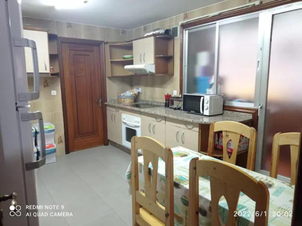 Kuchyň nebo kuchyňský kout v ubytování Piso Ourense Bonito y Termal