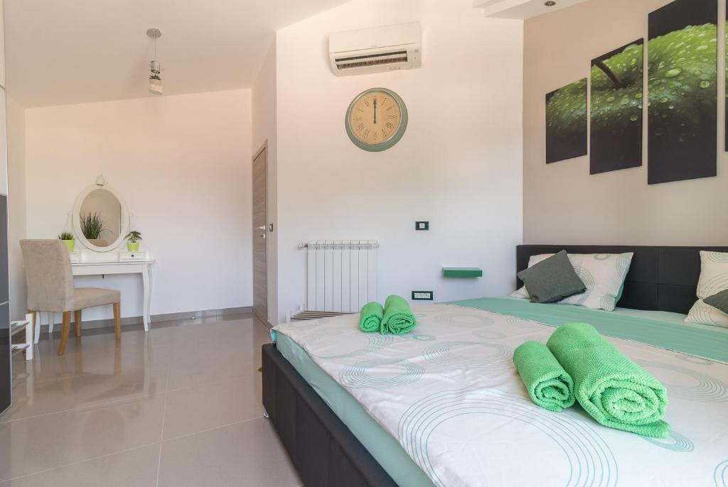 Fotografie z fotogalerie ubytování Villa für große Ansprüche mit großem Pool, Sauna, Whirlpool, Billard v destinaci Ližnjan