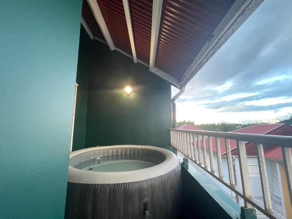 Galería fotográfica de APPART SPA 20 MIN port croisière et aéroport en Sainte-Rose