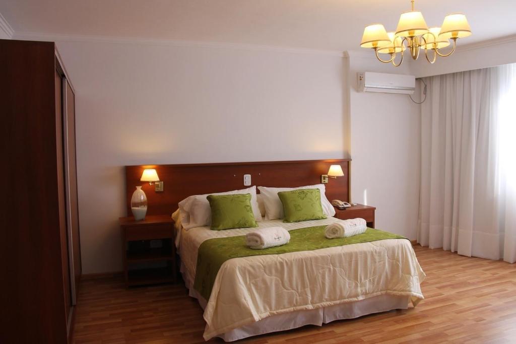 Hostal Del Sol Spa - 