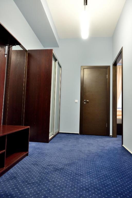 Gosudar Hotel - Standard Twin Room