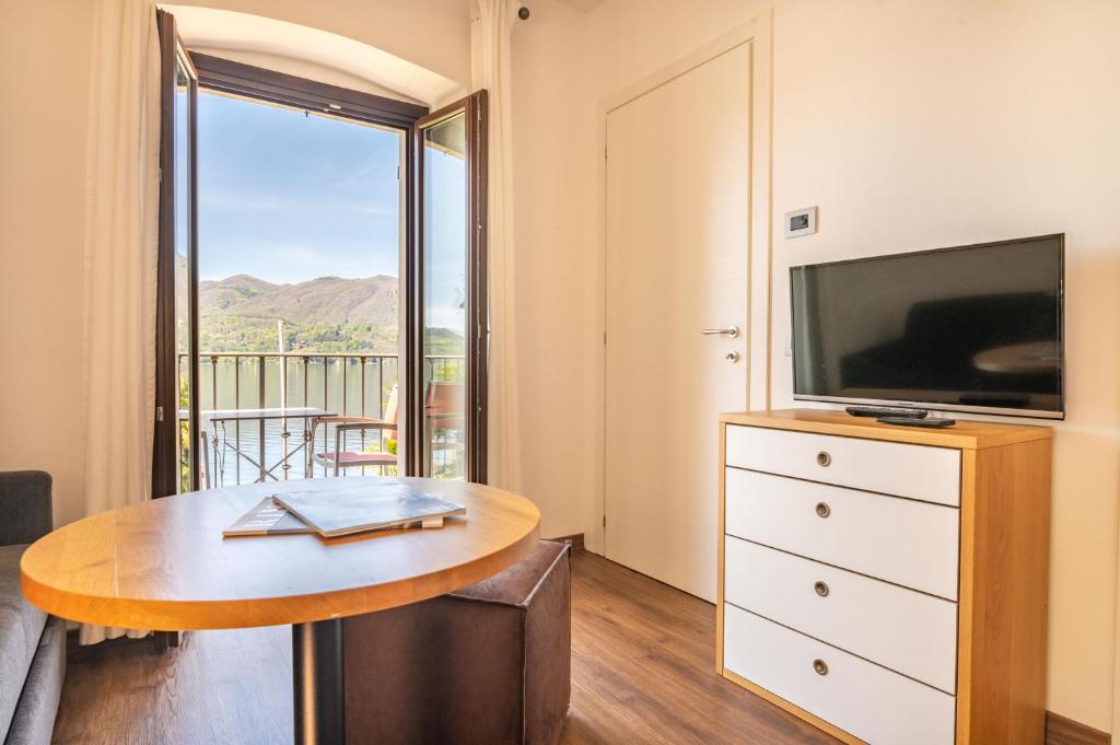 A television and/or entertainment centre at Villa Orta