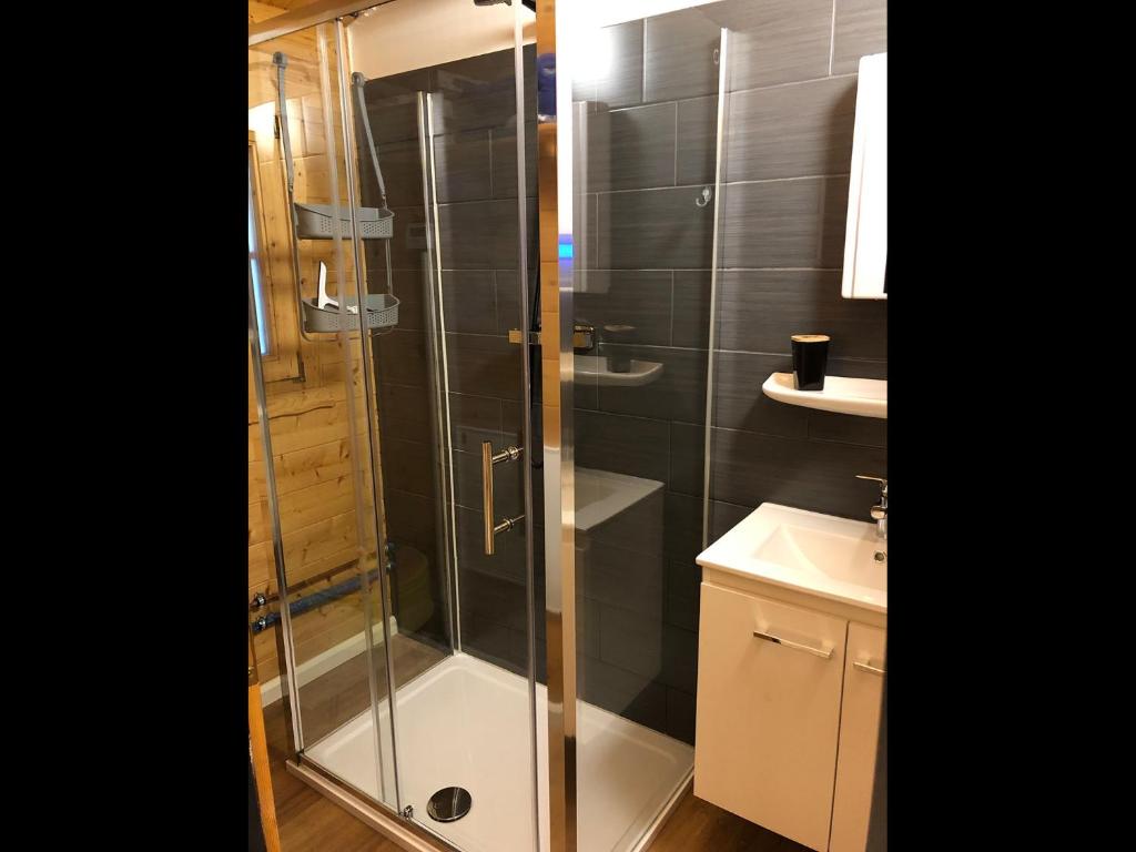 Bagno di NEU! Ferienhütte Tiny House