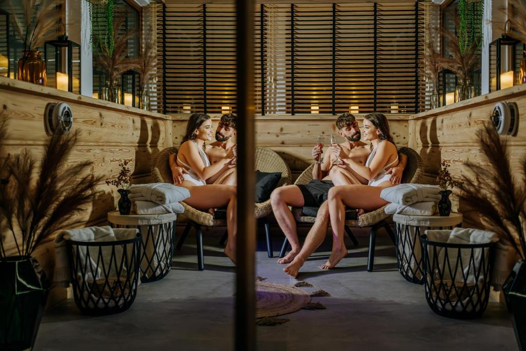 Hostia v ubytovaní Willa Regina I Resort & SPA