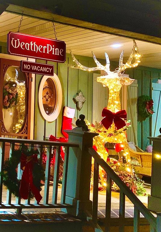 Imagem da galeria de WeatherPine Inn em Niagara on the Lake
