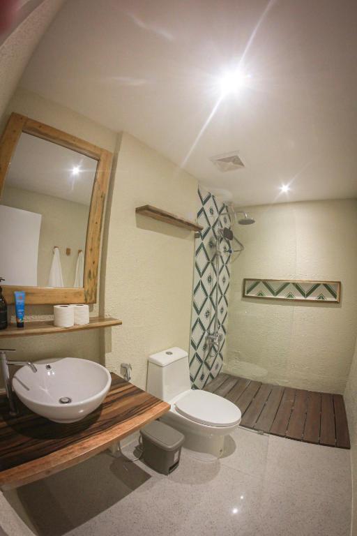 Baðherbergi á Happiness Hostel Siargao