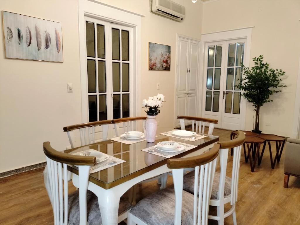 Royal Apartment in Talaat Harb Downtown Cairo, Cairo (updated prices 2024)