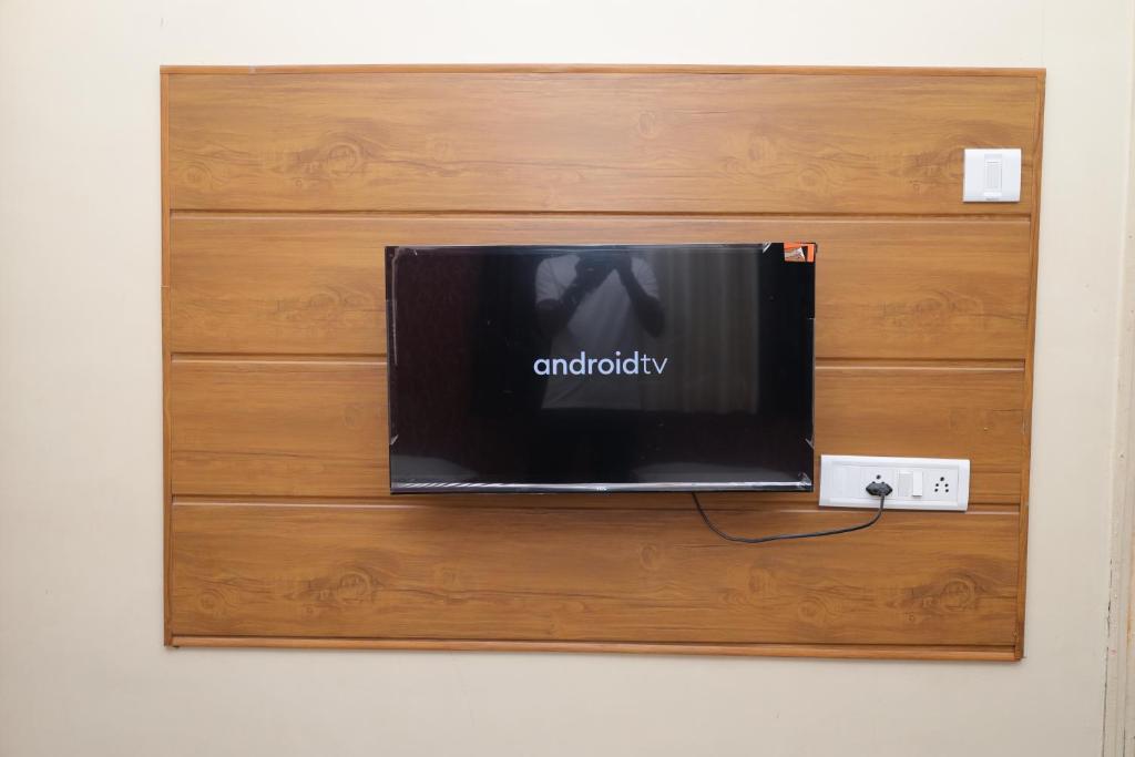 TV a/nebo společenská místnost v ubytování Hotel laxminarayan