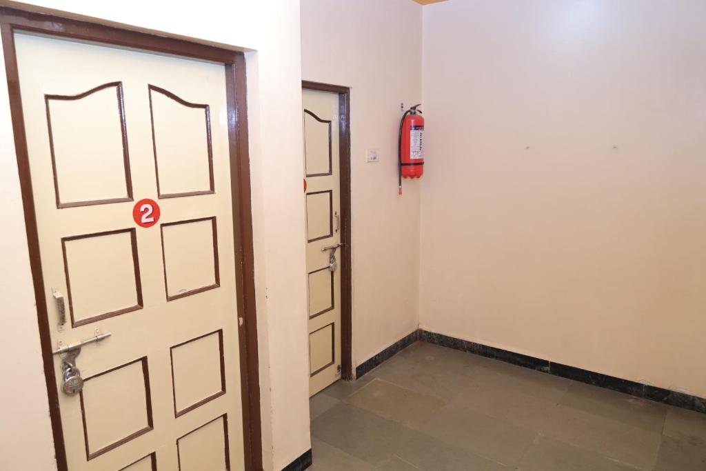 Fotografie z fotogalerie ubytování Hotel laxminarayan v destinaci Širdi