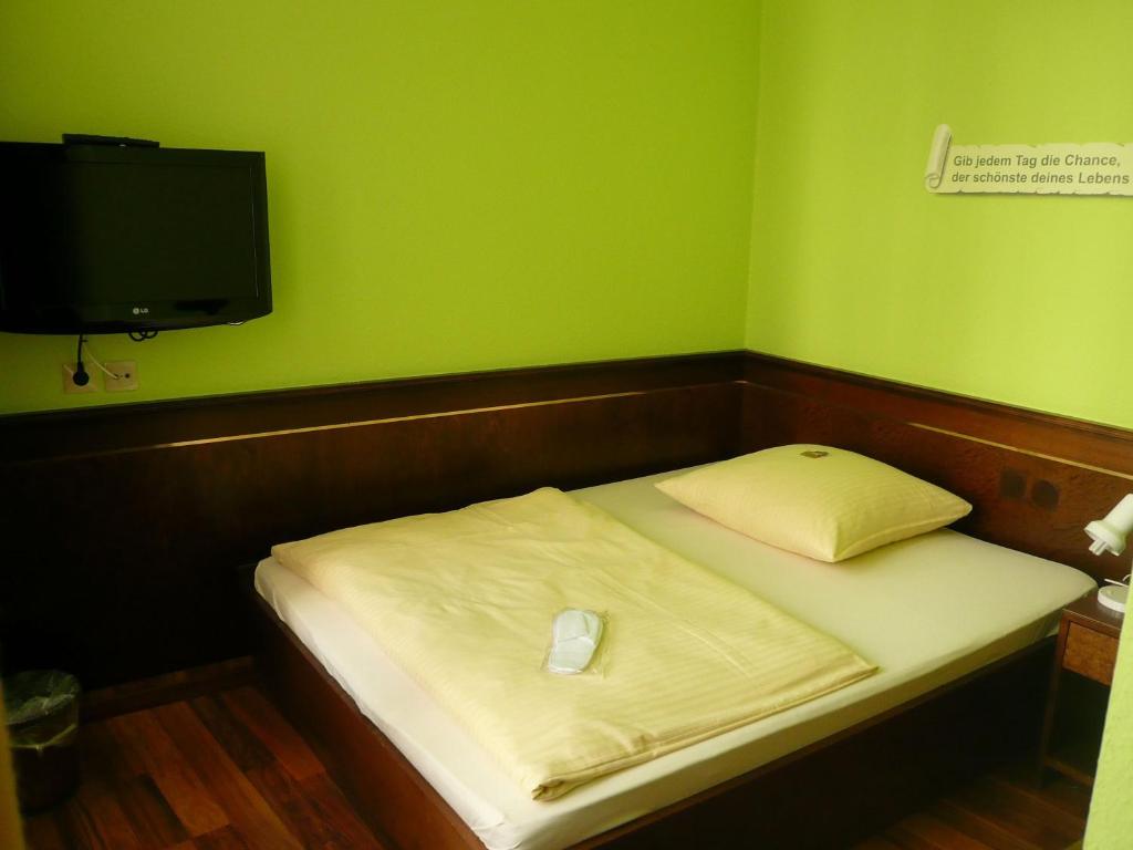 Hotel am Wilhelmsplatz - Resim 13