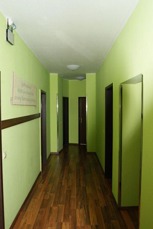 Hotel am Wilhelmsplatz - Resim 21