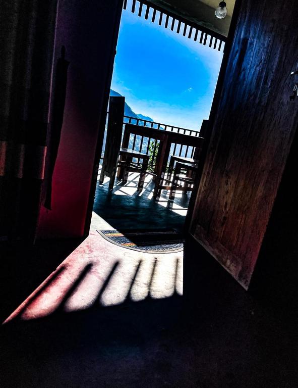 Nature Green Hotels On Rock Home Ella - 3