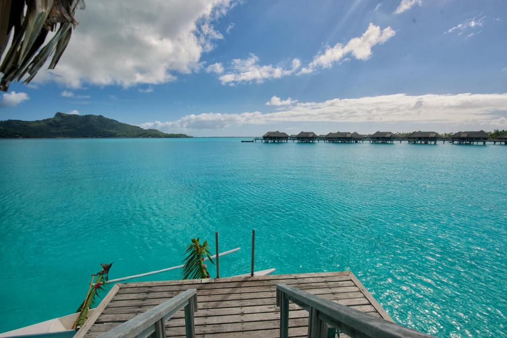 InterContinental Bora Bora & Thalasso Spa by IHG - Villa Overwater Con Bora Bora Island View