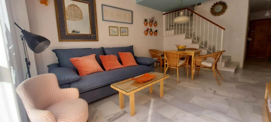 Posedenie v ubytovaní Apartamento Avenida Andalucía Plaza