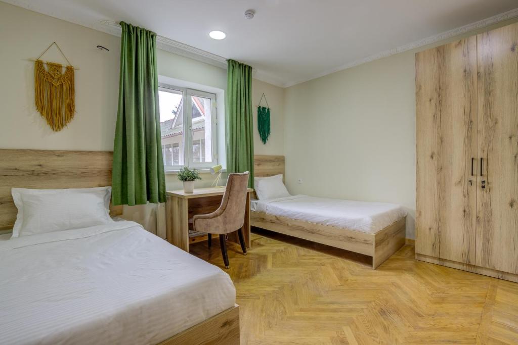 People Guest House - Chambre Jumelée Avec Salle De Bain