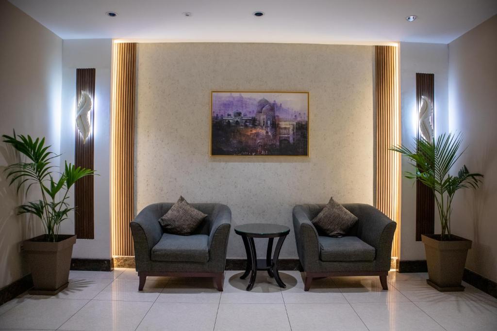 Posezení v ubytování Emaar Royal Hotel