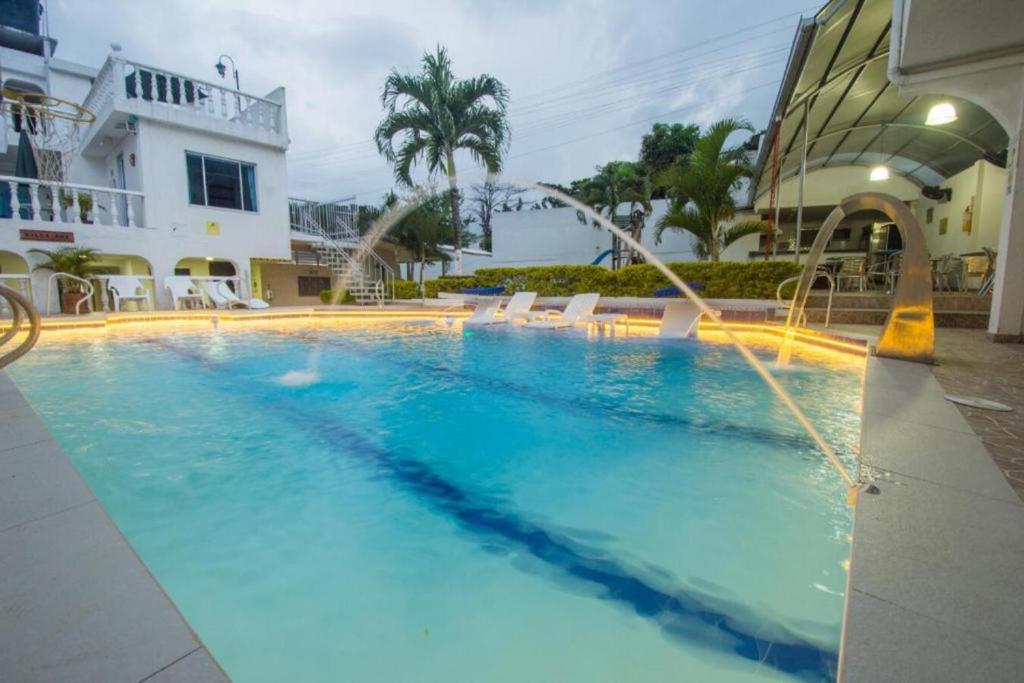 Bazén v ubytování Hotel Villeta Suite SPA nebo v jeho okolí