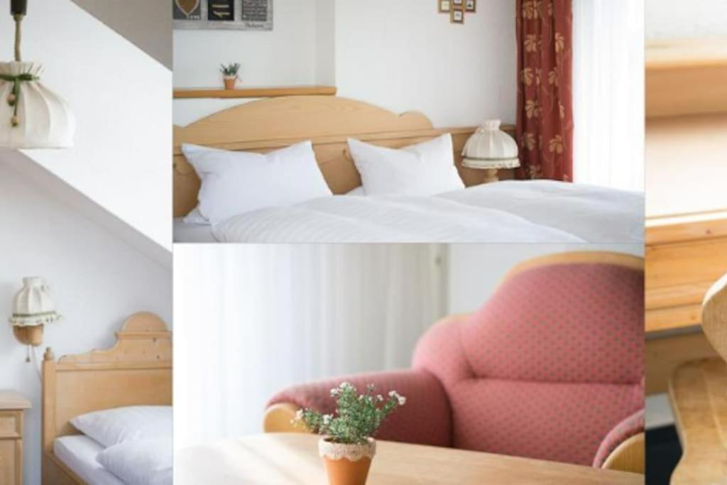 uma colagem de fotografias de um quarto com uma cama e uma cadeira em Großes Panorama Haus für Freunde em Pottenstein