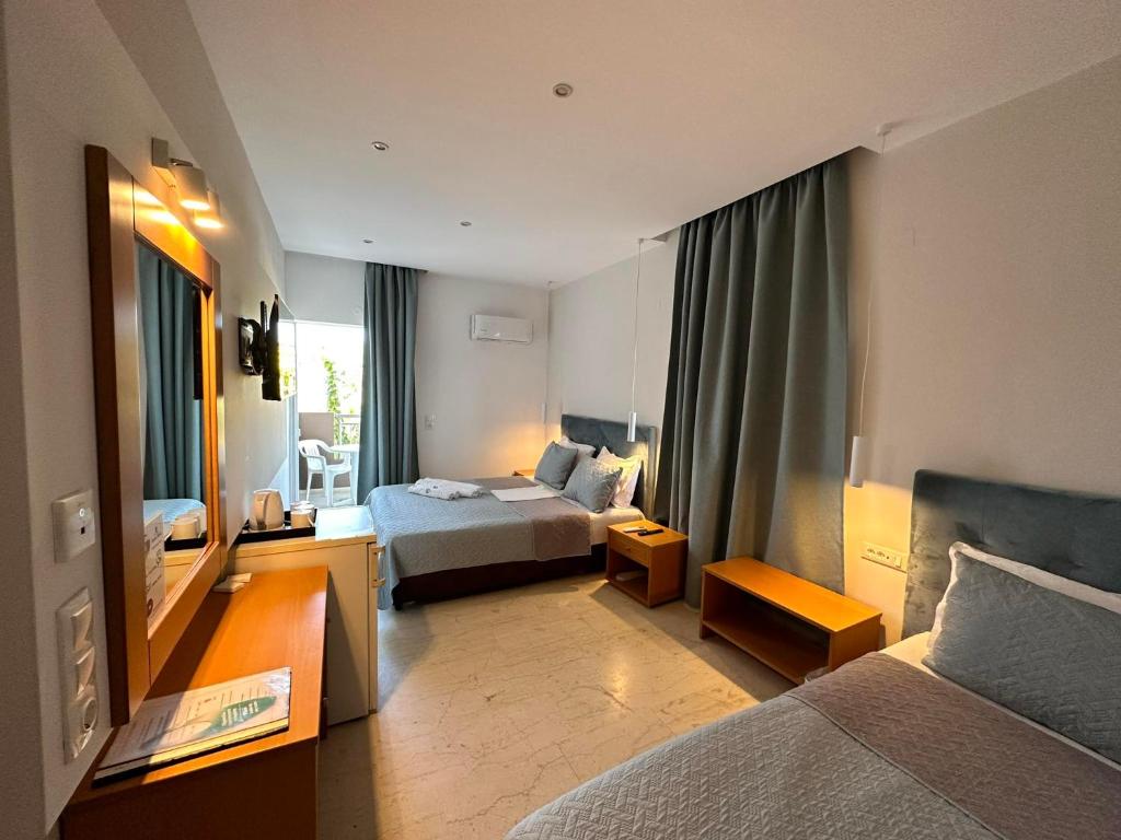 Postel nebo postele na pokoji v ubytování Castro Hotel