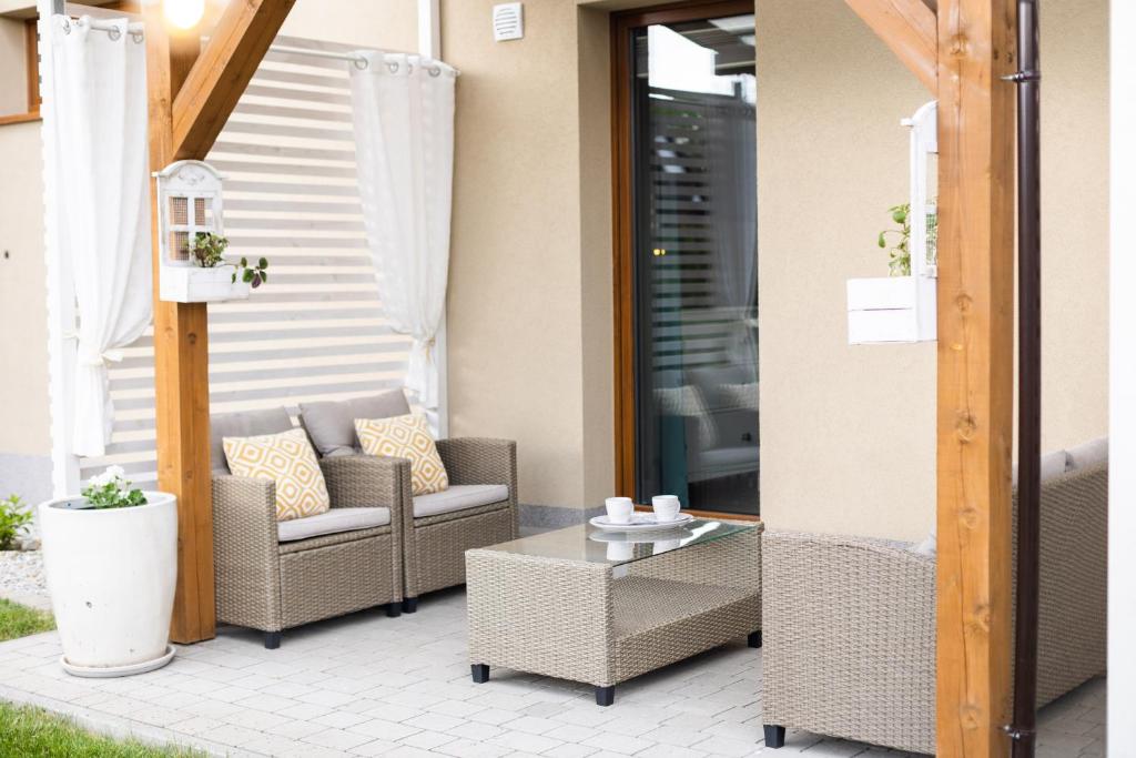 APARTEMENTY ''WERANDA'' z ogrodem w centrum - 11