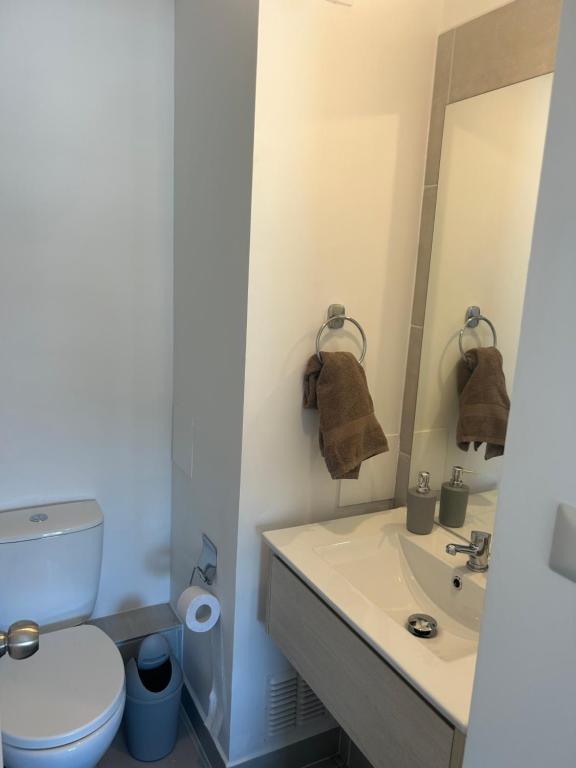 Departamento arriendo Diario Factura Empresas - Housity