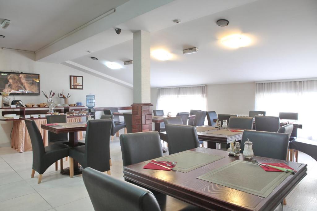 Happy Star Club - Resim 4