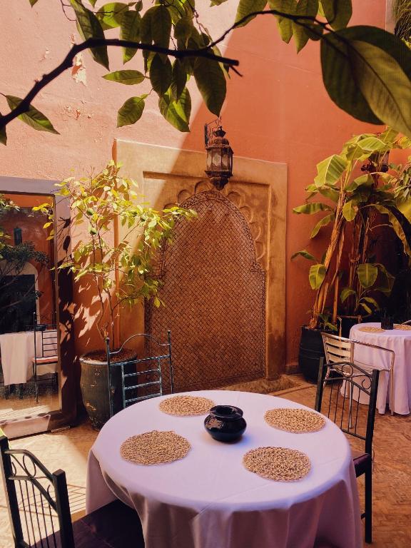 Restaurace v ubytování Riad Sidi Radoine
