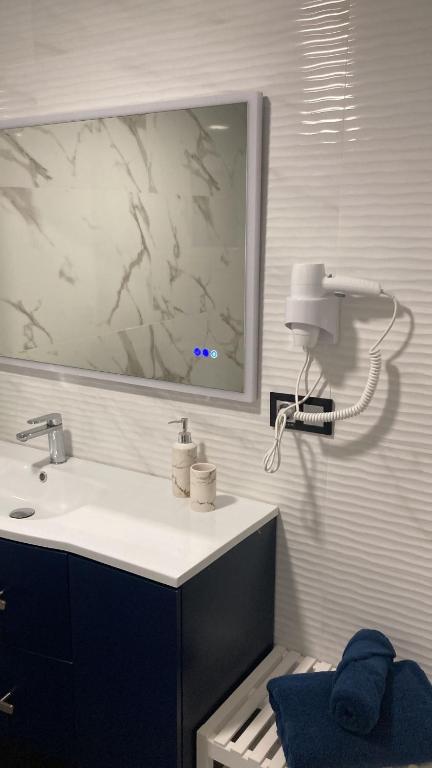 Kúpeľňa v ubytovaní Moderno piso con vistas en Puerto de Sagunto VT-52189-V