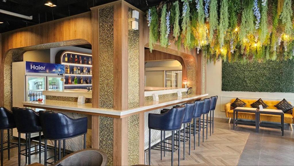 Montree Phuket Hotel - Resim 6